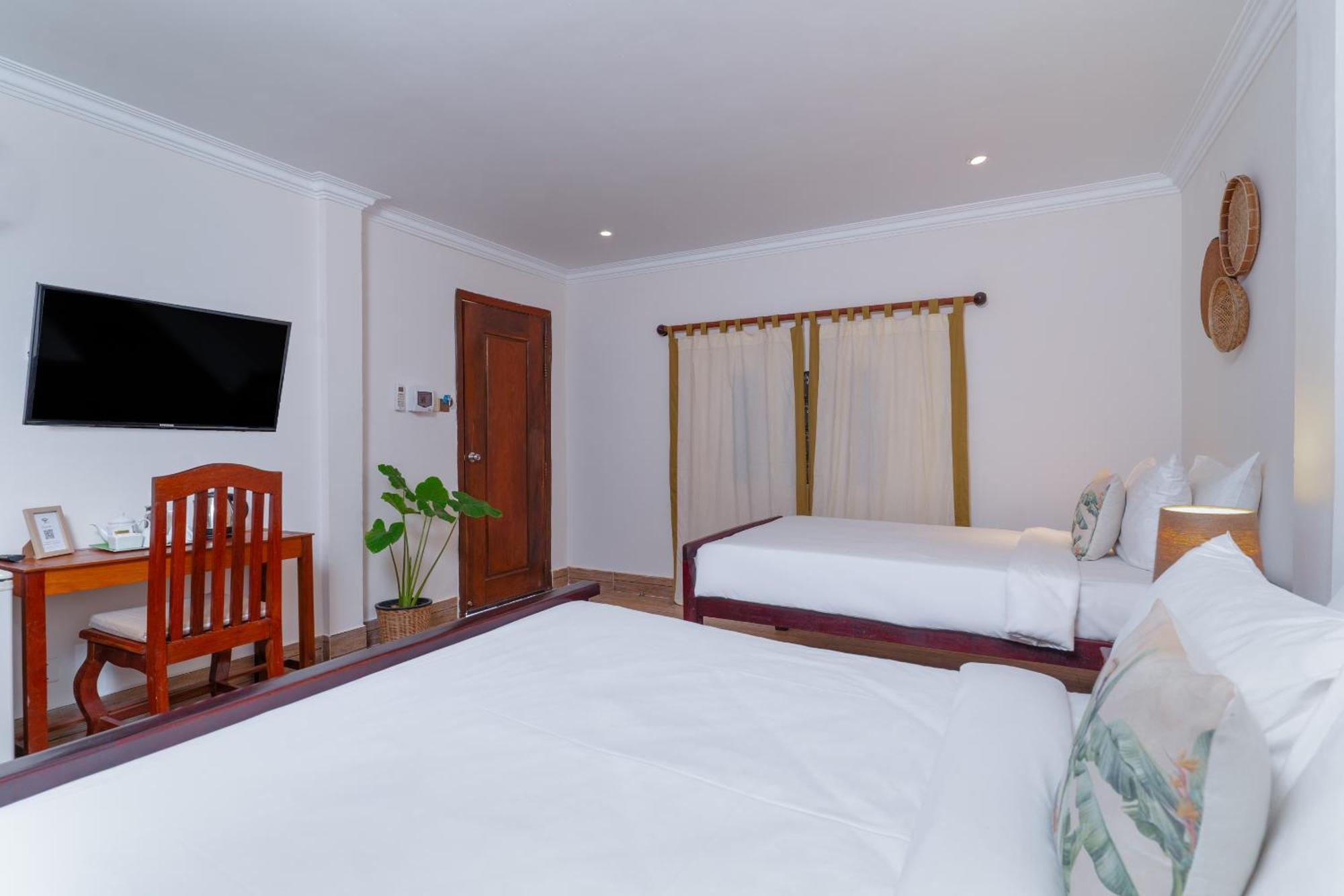 River Retreat Boutique Hotel Siem Reap Room photo